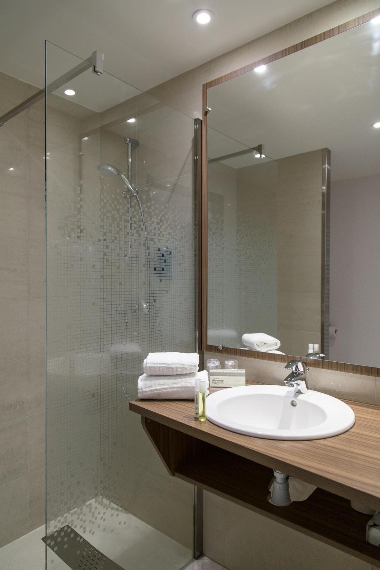 Brit Hotel Toulouse Colomiers - L'Esplanade المظهر الخارجي الصورة