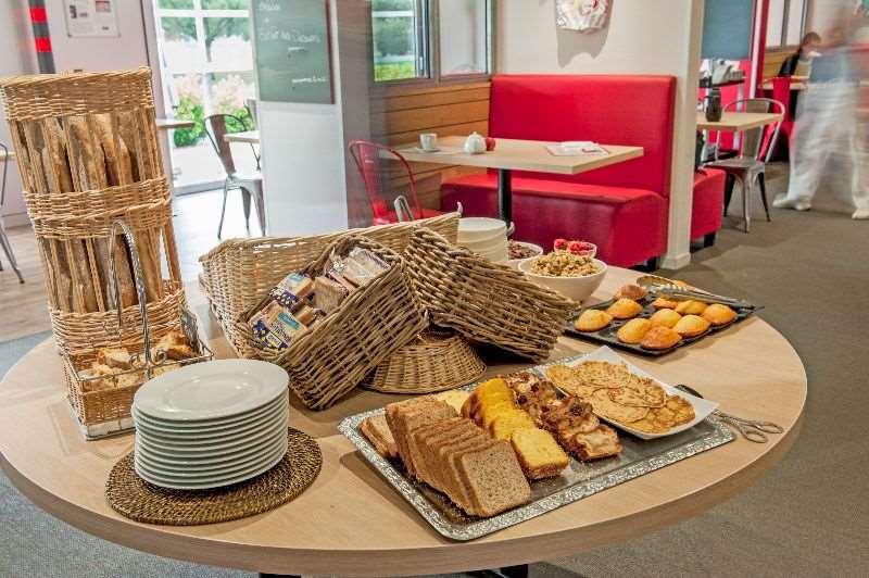 Brit Hotel Toulouse Colomiers - L'Esplanade المطعم الصورة