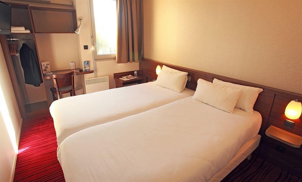 Brit Hotel Toulouse Colomiers - L'Esplanade الغرفة الصورة